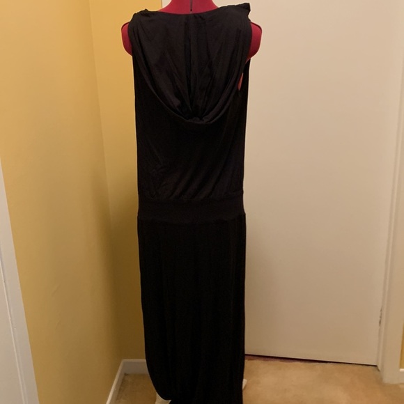 Trina Turk Sleeveless Maxi Dress with cowl neck and hoodie - Picture 7 of 12